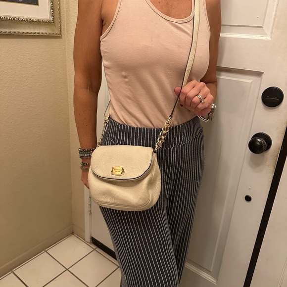 Michael Kors Handbags - Michael Kors Gold White Crossbody Bag with Chain Strap